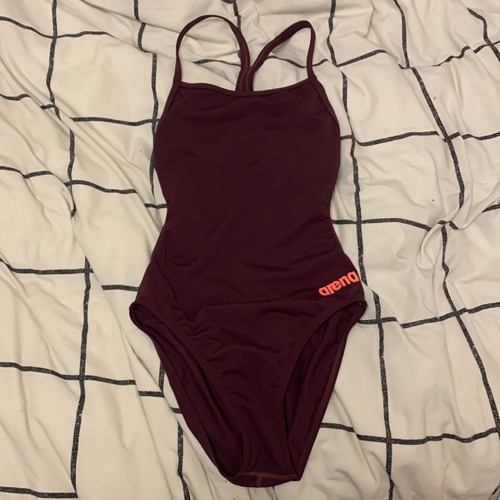 arena swimsuit